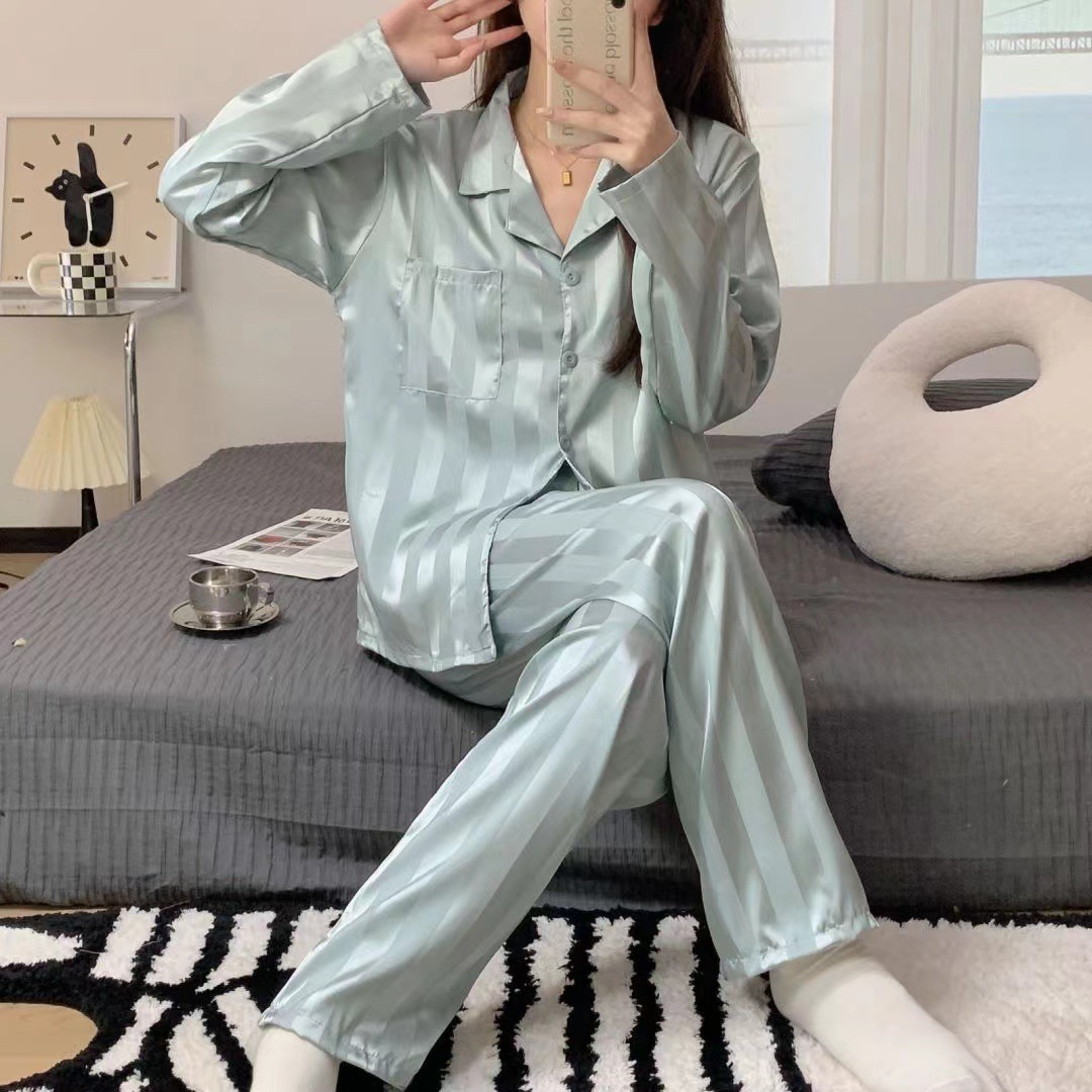 Picture of ins Cyber Celebrity Lace Long-sleeved Simple Black Spring and Autumn Long-sleeved Trousers Cardigan Pajamas Women's Sweet Loose Home Clothes