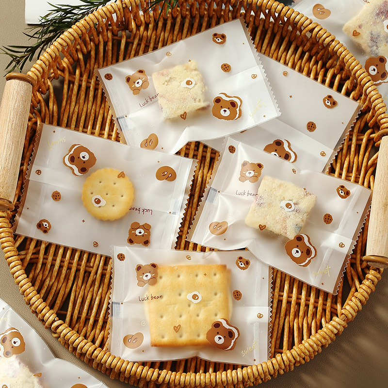 New thickened cute original bear snowflake crisp bag cow cake milk jujube cookie milk crisp roll machine seal packaging