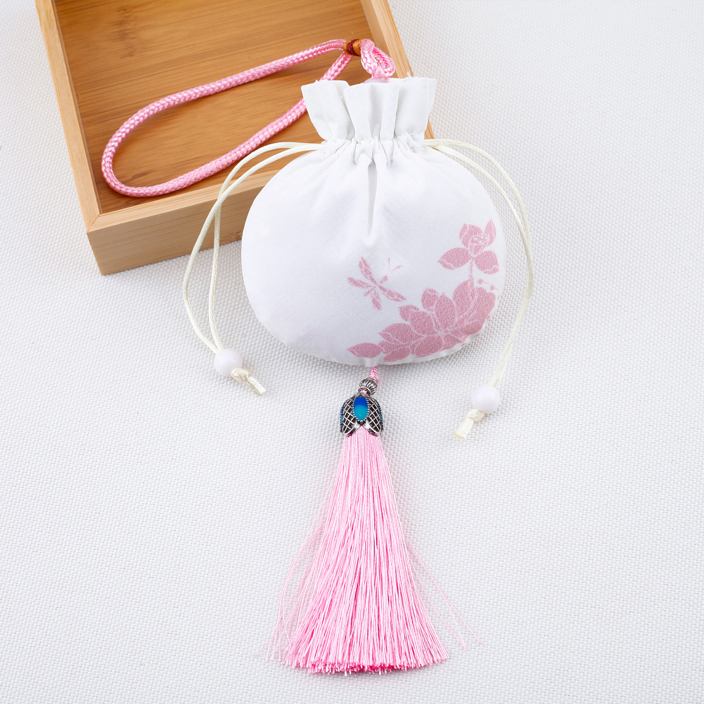 Picture of Qinggeng Dragon Boat Festival sachet empty bag antique embroidery printing purse portable decorative pendant sachet Hanfu sachet