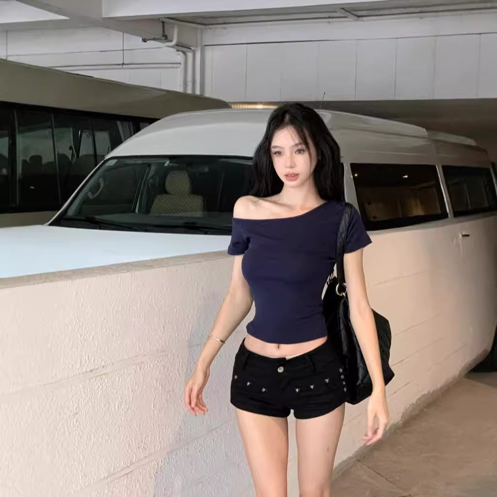 Trendy Off-Shoulder Short-Sleeve Crop Top for Women 2025 Summer New Slim-Fit Versatile Student Top Ins Style