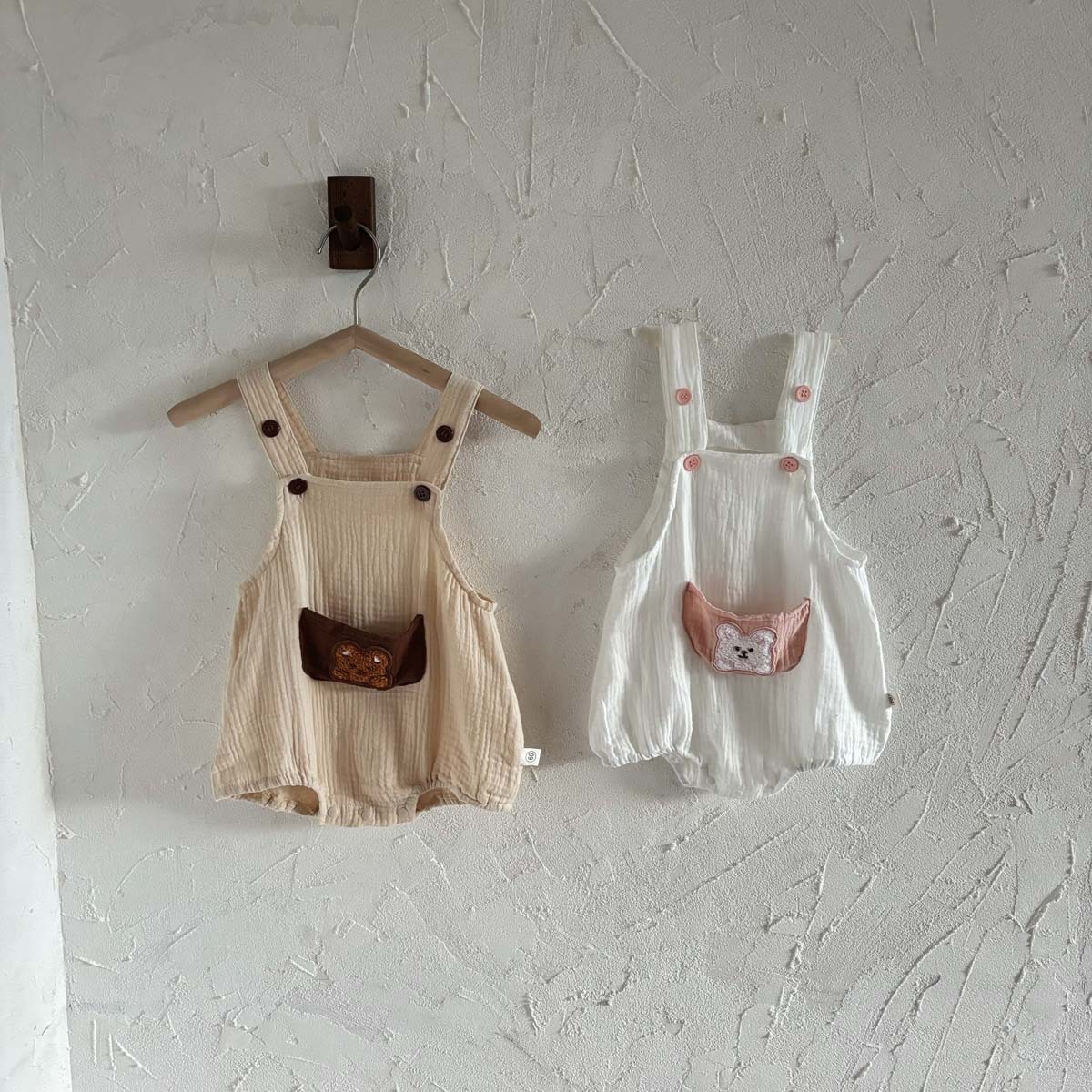 Picture of Baby 2024 Summer Korean-style Bunny-style Jumpsuit for Boys and Girls Baby Zou Cloth Cotton Yarn Strap Bag Fart Ha Clothes