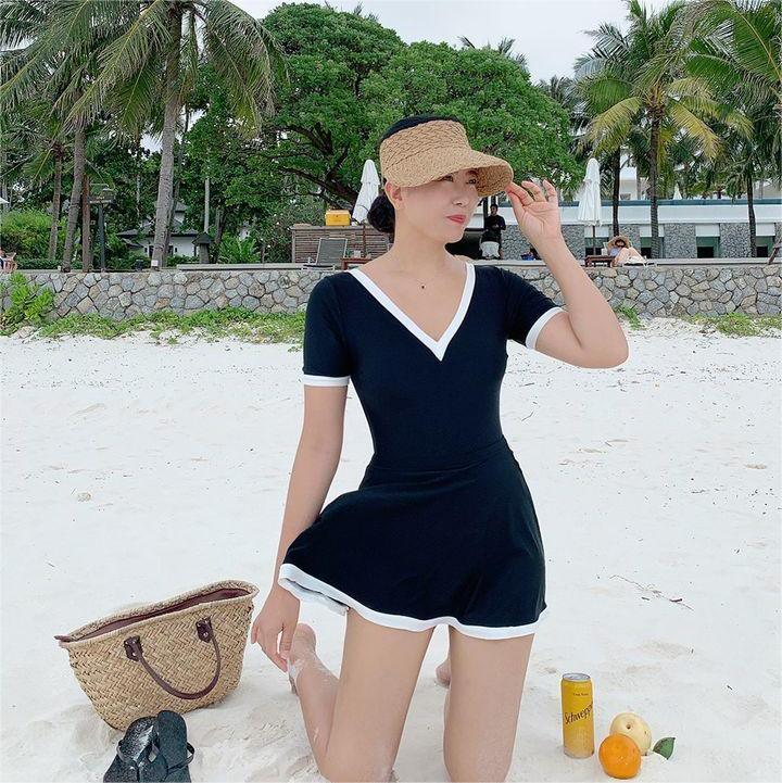 Source Factory Korean New V-neck Half Sleeve Slim Belly Covering Backless Skirt One-piece Beach Hot Spring Holiday Swimsuit