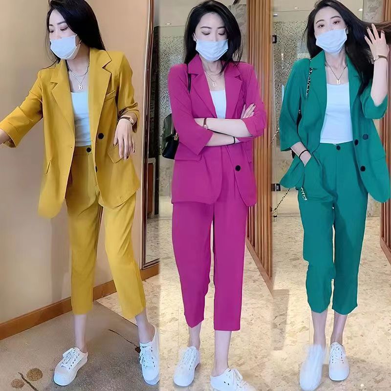 plus size suit suit women's 2024 new Korean fashion temperament back split casual cropped pants two-piece set