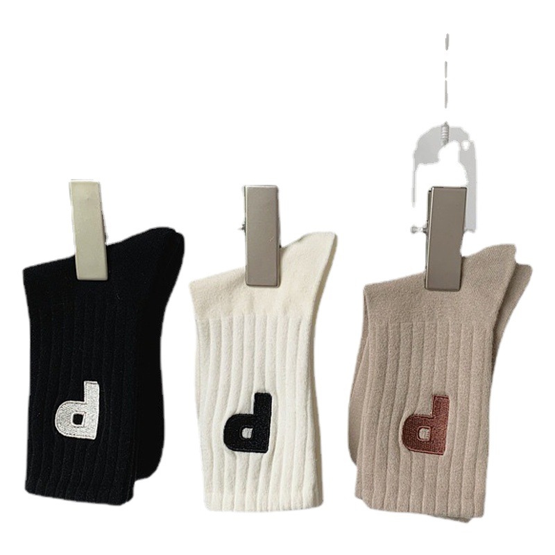 Bone socks children wholesale cotton socks South Korea ins wind autumn and winter Zhuji manufacturers socks large p-word embroidery