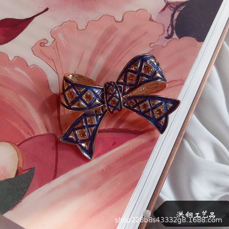 Picture of Jimo District Honggang Crafts Lace Bow Brooch Enamel Western Vintage Atmospheric Sweet Coat Corsage