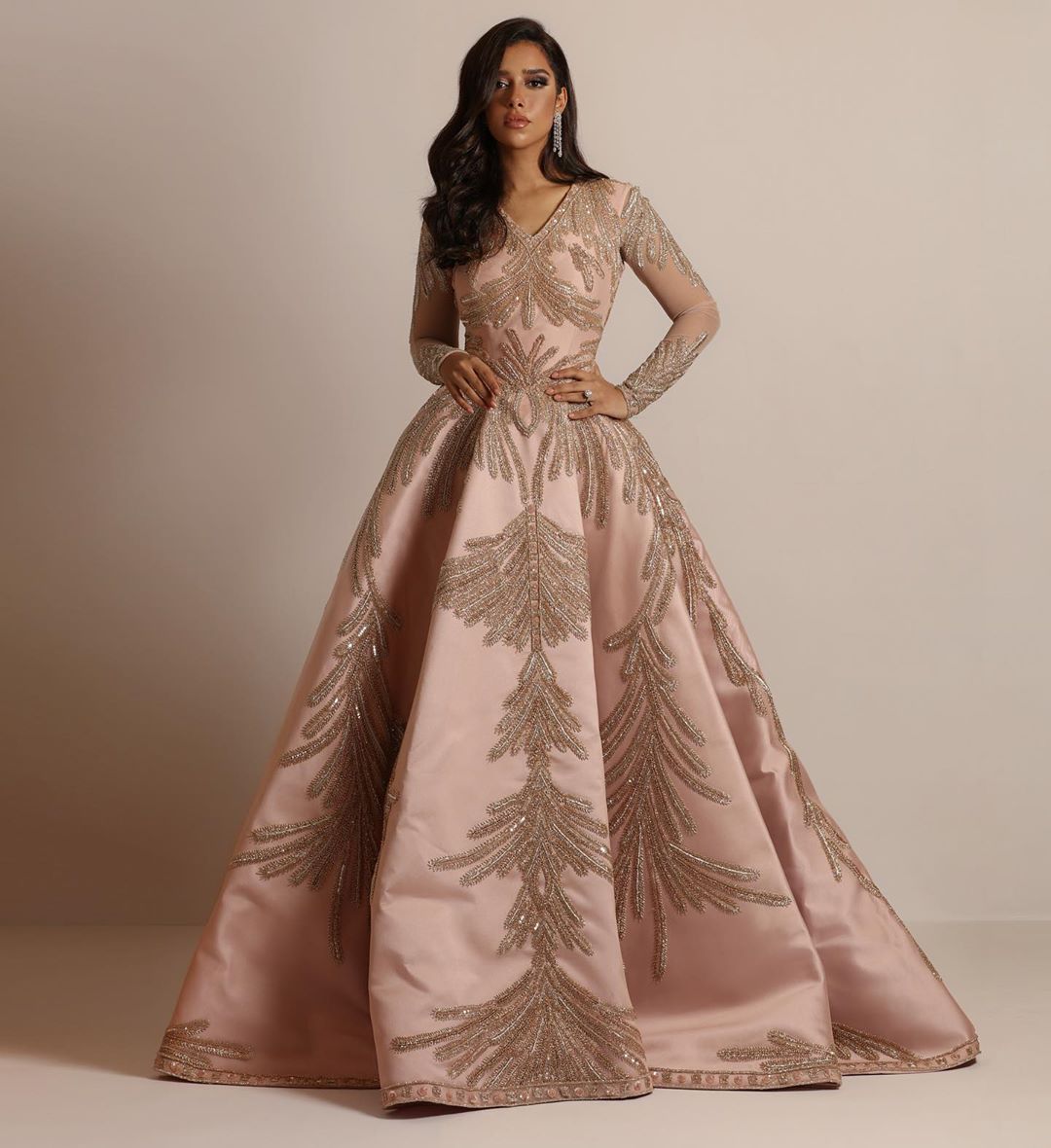 Picture of 2025 New European and American Export Women's Clothing Independent Station Hot Stamping Large Sleeve Long Skirt Banquet Sexy Evening Dress Pink