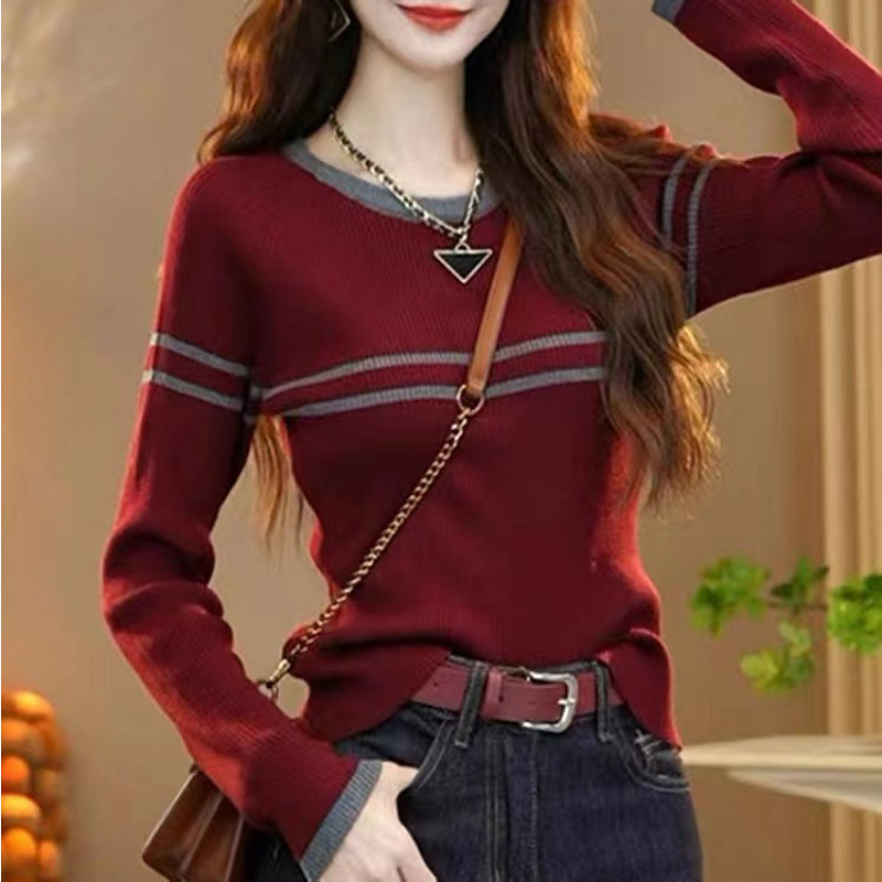 Red Striped Knit Sweater Long Sleeve Autumn Winter 2025 New Retro Women's Plus Size Slimming Sweater Women's Base Top