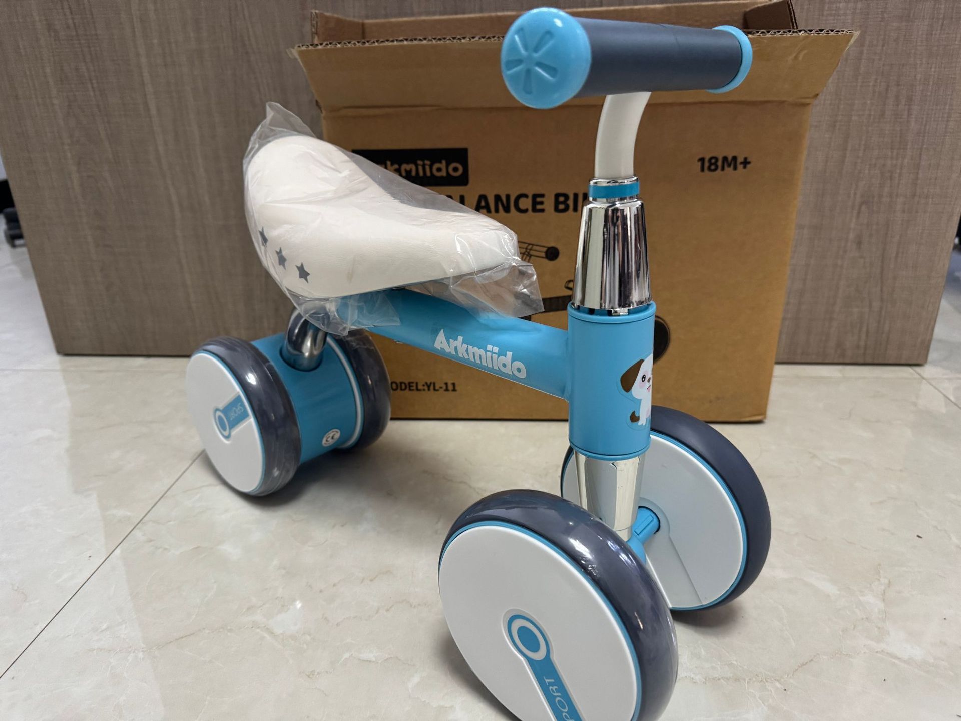 Picture of Factory New Kidsren's Balance Car Scooter 1-2 Kidsren's Scooter Walker Yo-Yo Car Four-Wheel Rollover