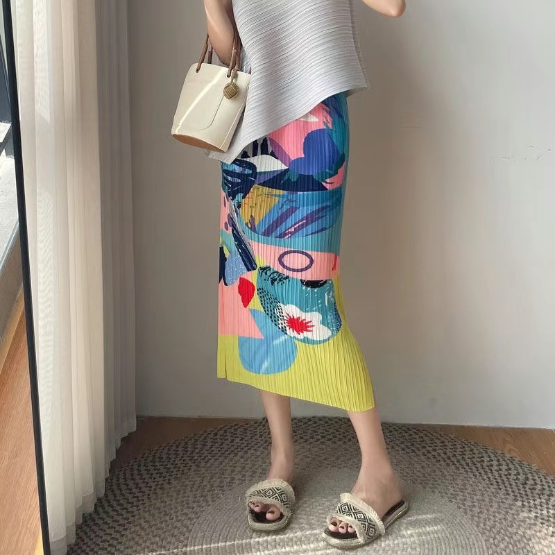 Picture of Niche design pleated skirt spring and summer thin elastic waist printed slimming age-reducing hip slit pleated skirt