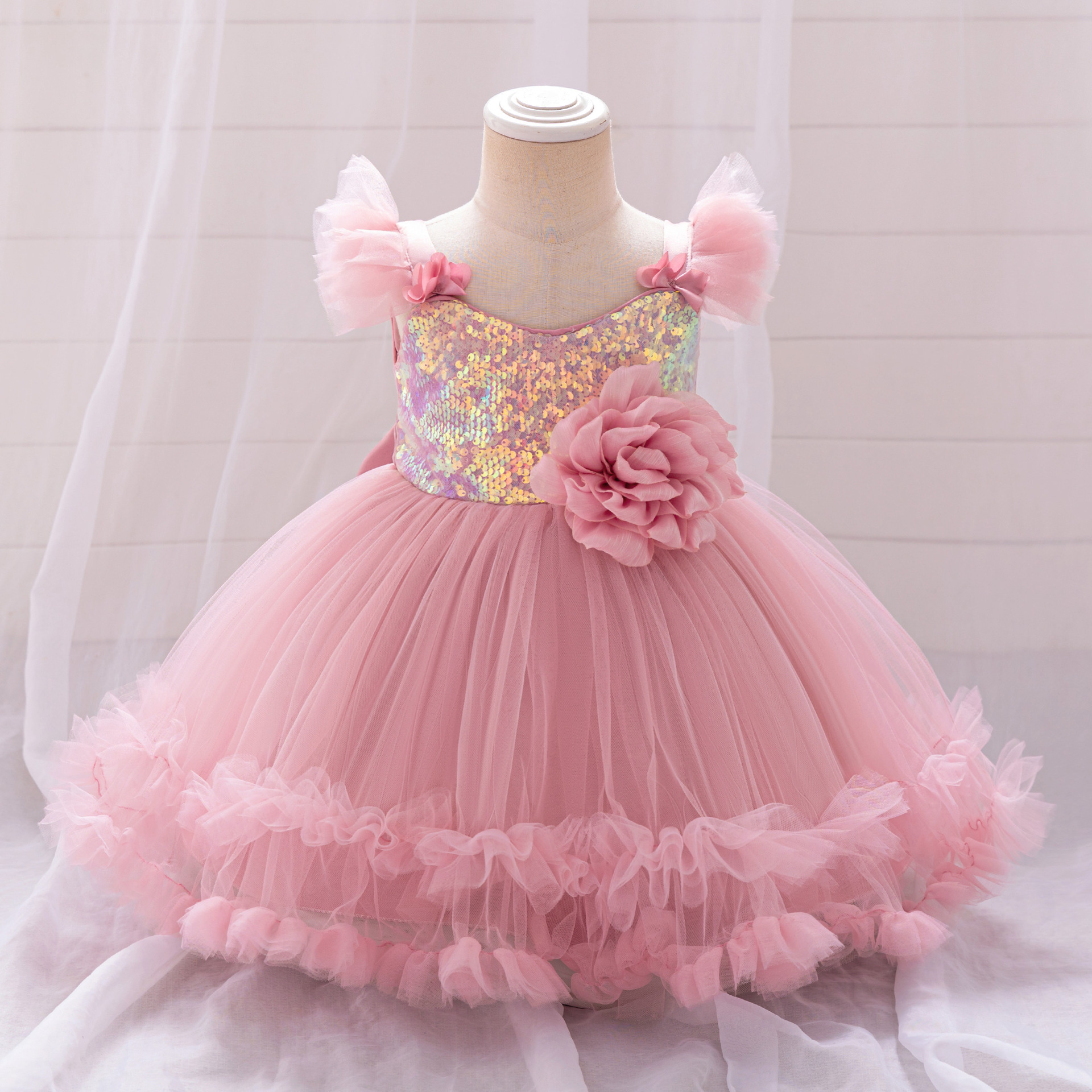New Cross-Border Children's Performance Dress with Small Flying Sleeves, Sequined Princess Dress, One-Year-Old Dress, Holiday Tutu Skirt, Gauze Skirt