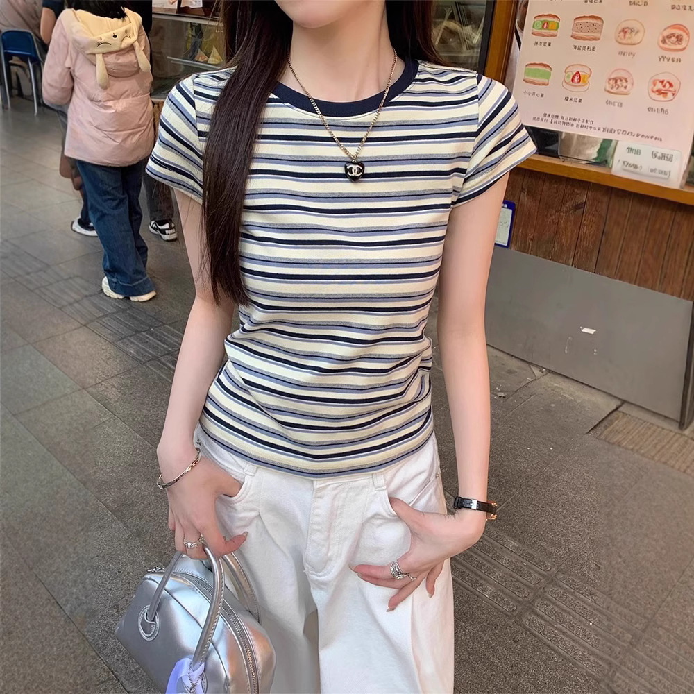 American Retro Color-Block Striped Short-Sleeve T-Shirt for Women, 2025 Summer Design, Regular Shoulder, Slim Fit Base Top