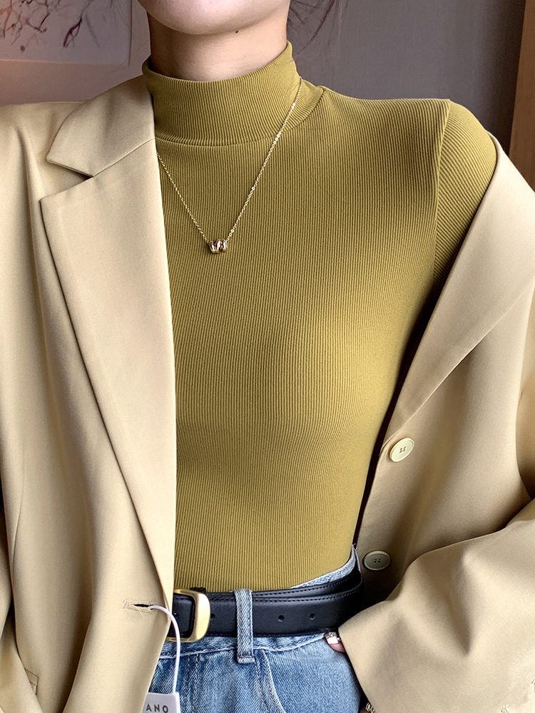 Women's Knitted Semi-high Collar Base Shirt New Autumn and Winter Black and White Interior Stylist Mid-collar Pullover Long Sleeve