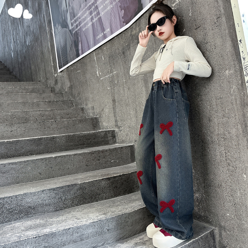 Picture of Girls' Spring Jeans 2025 New Korean Style Middle and Big Children's Fashionable Towel Embroidered Wide Leg Pants Trendy Trousers