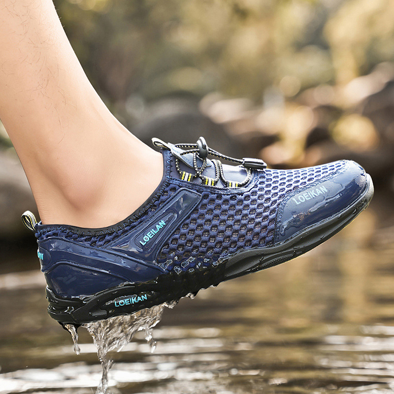 Sandals men's outdoor hiking shoes summer lightweight breathable sneaker mesh men's shoes wading shoes a generation of hair