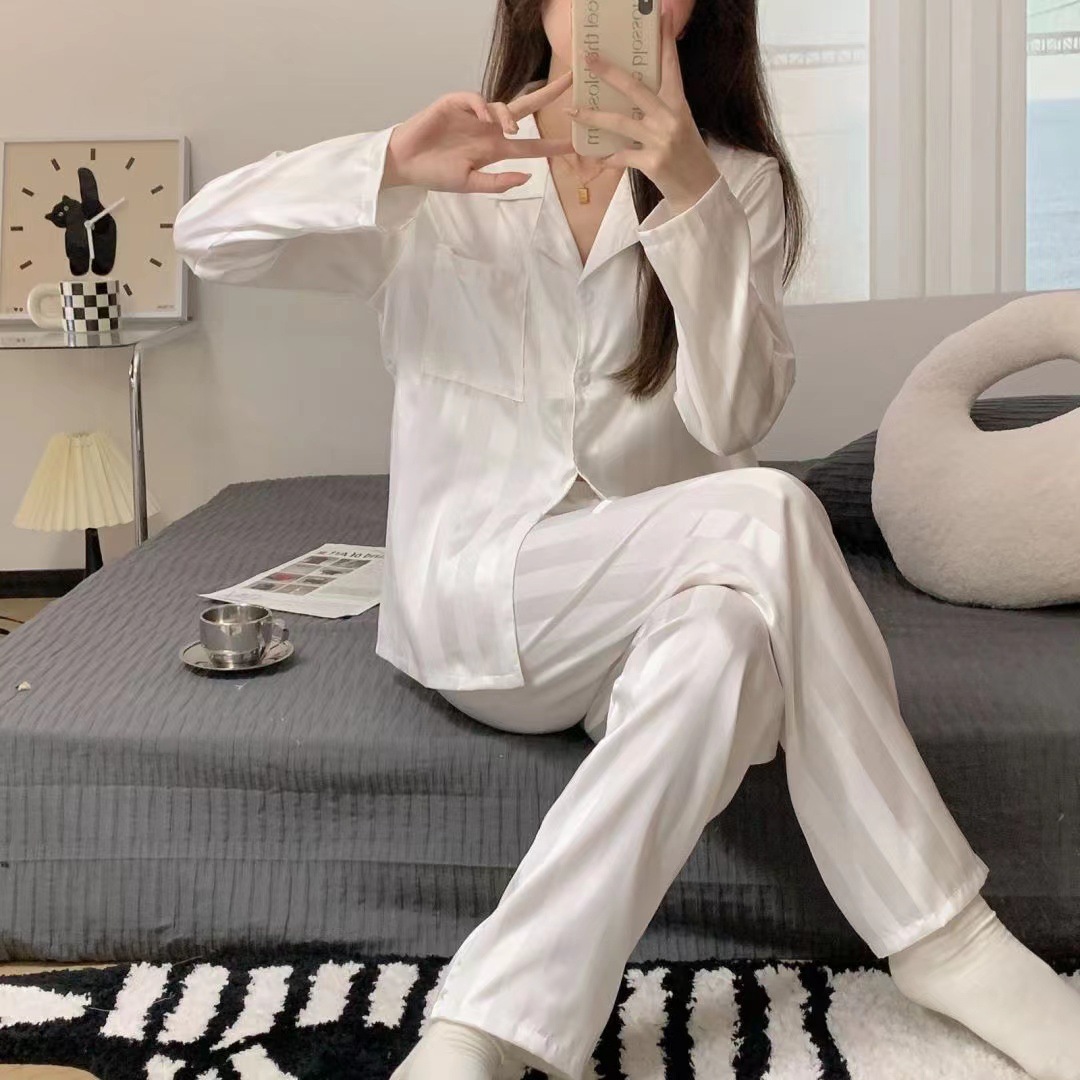 Picture of ins Cyber Celebrity Lace Long-sleeved Simple Black Spring and Autumn Long-sleeved Trousers Cardigan Pajamas Women's Sweet Loose Home Clothes
