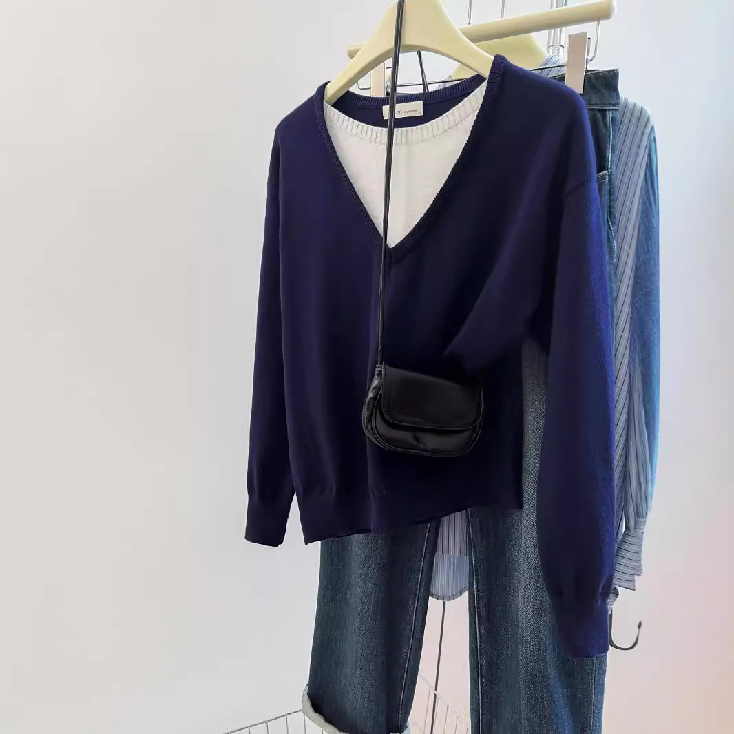 Real shot ~ 2024 autumn and winter new French Xizang blue sweater with large neckline pullover sweater for women