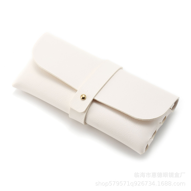 Picture of Factory Batch Glasses Case in stock New Single Nail Leather Sunglasses Bag Hand-woven Sunglasses Box Printable LOGO
