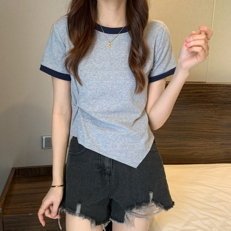 Picture of Short-Sleeved Women's Design Contrasting Color T-Shirt 2025 New Summer Fashion Chic Asymmetrical Short Student Top