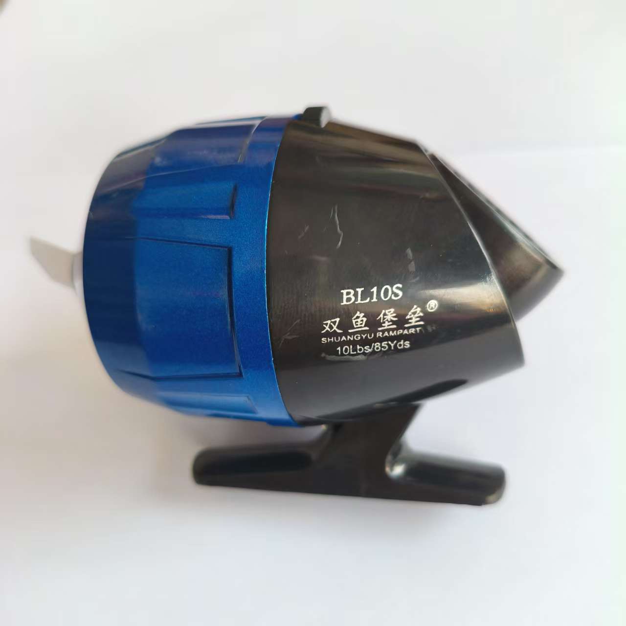 Picture of Cross-border Fish Shooting Wheel Pisces Fortress 10S Red Wheel Black Wheel Blue Wheel Inside Outline Fish Dart Wheel Inside Hidden Wheel Fishing Line Wheel