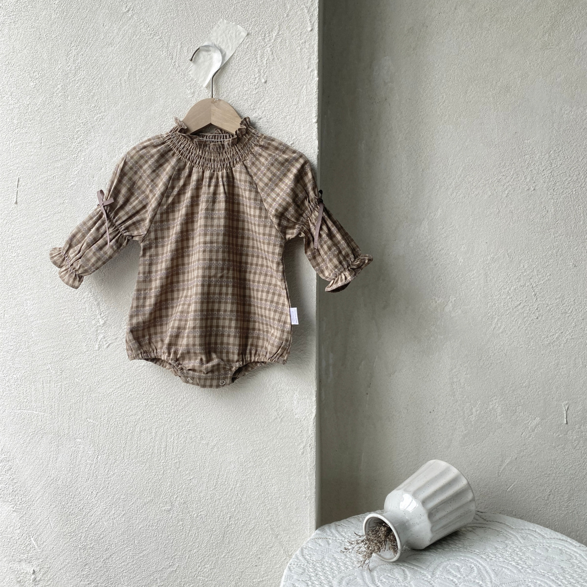 Baby's Bass Clothes Plaid Lantern Sleeve Spring and Autumn Girls' Clothes Autumn Clothes Newborn Clothes Triangle Hats Climbing Clothes