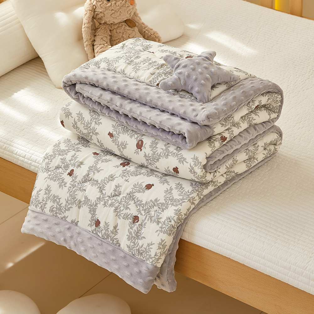 Picture of Original Class A autumn and winter New bamboo cotton gauze bean quilt soybean fiber printing bean velvet children's Four Seasons quilt
