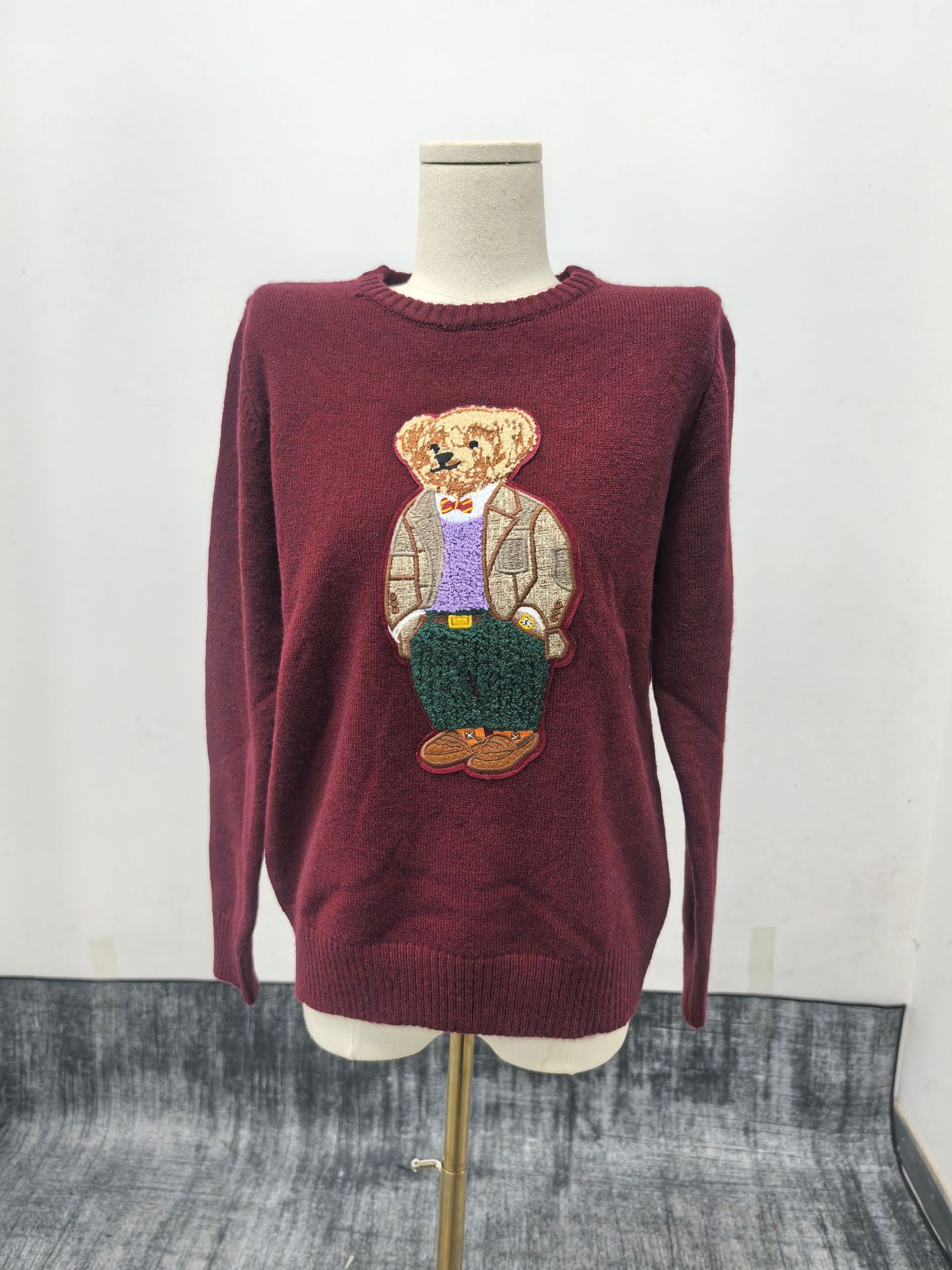 Picture of Round Neck New Cross-Border Women's Clothing Bear Embroidery Retro Slim Sweater American College Style Sweater Top