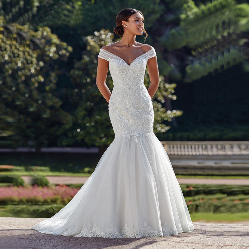 Picture of Wedding Dress 2025 Bride Small Tail New One-Shoulder Fishtail Wedding Dress Hip-Covering Slim Simple Lace Women
