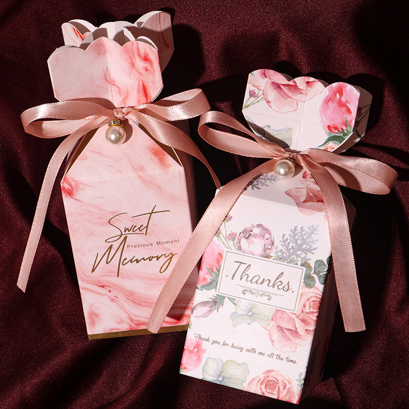 Picture of Candy Box Empty Box Special Candy Bag for Wedding Advanced Sense Engagement Gift Candy Box Candy Box Gift Box