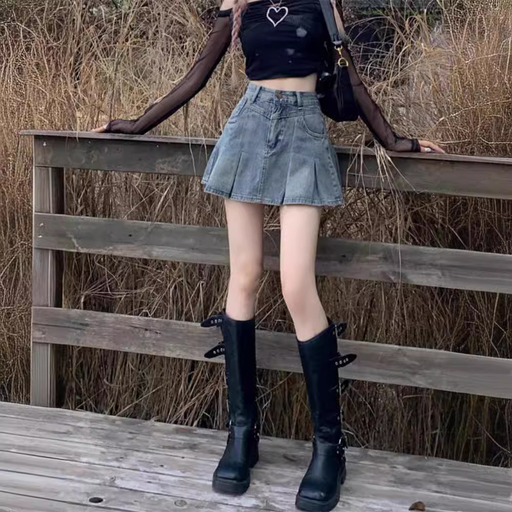 American Style Spice Girl Retro Denim Skirt Women's Summer 2024 New High Waist Slimming Pleated Design A- Line Skirt