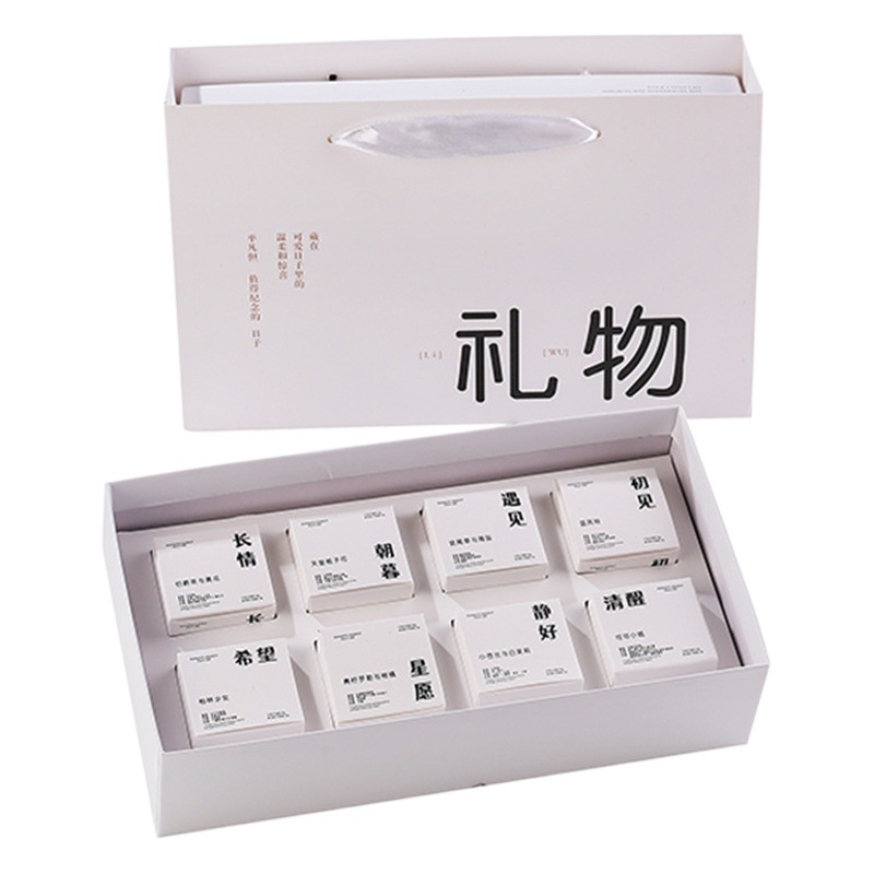 Chinese Valentine's Day Birthday Gift for Girlfriend, Practical Souvenir Gift Set, High-End Scented Candle Gift Box
