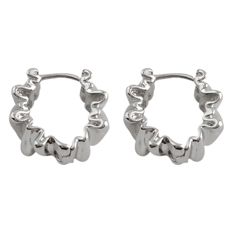 High-grade Irregular Pleated Metal Earrings Female Niche Design Elegant Ear Stud Distinctive Trendy Cold Wind Earrings