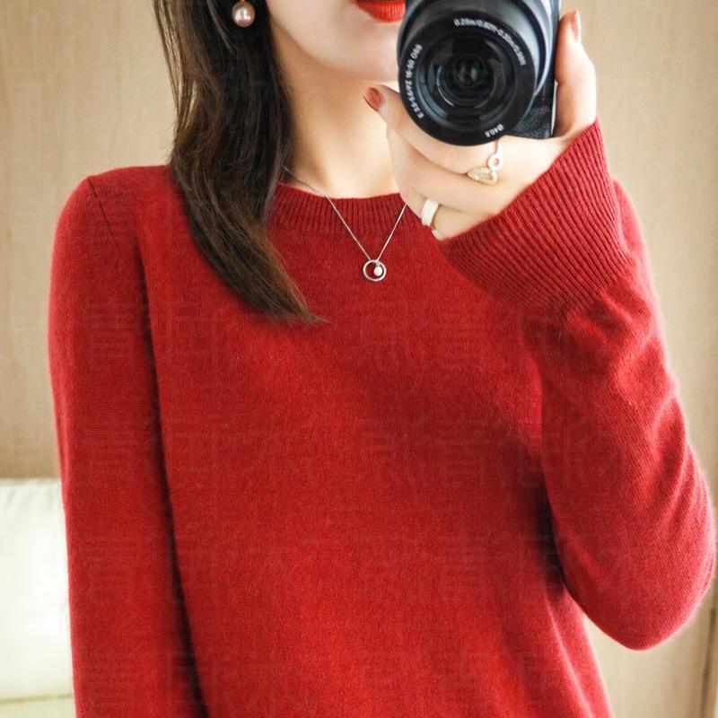 Picture of New Autumn and Winter Round Neck Knitwear Women's Pullover Knitwear Pure Color Long-Sleeved Women's Thin Inner Short Bottoming Shirt