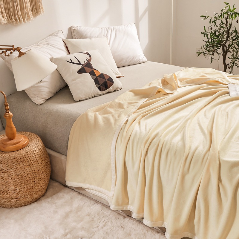 Picture of Jieliya cloud mink blanket nap blanket flannel bed sheet blanket