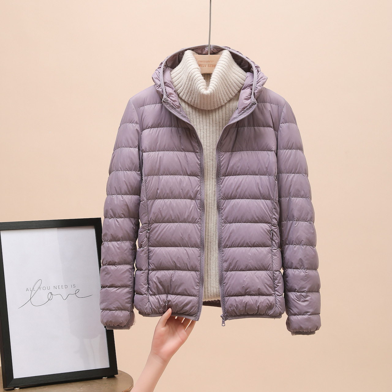 Picture of European Down Jacket Women's 2025 New Short Lightweight Thickened Warm Slim Korean Style White Duck Down Fashion Jacket