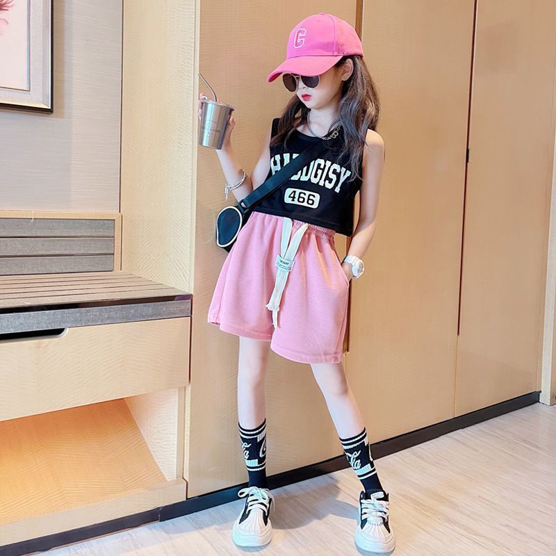 Girls Summer Suit 2025 New Korean Style Fashionable Middle and Large Children Summer Fashionable Internet Celebrity Vest Shorts Two-Piece Set