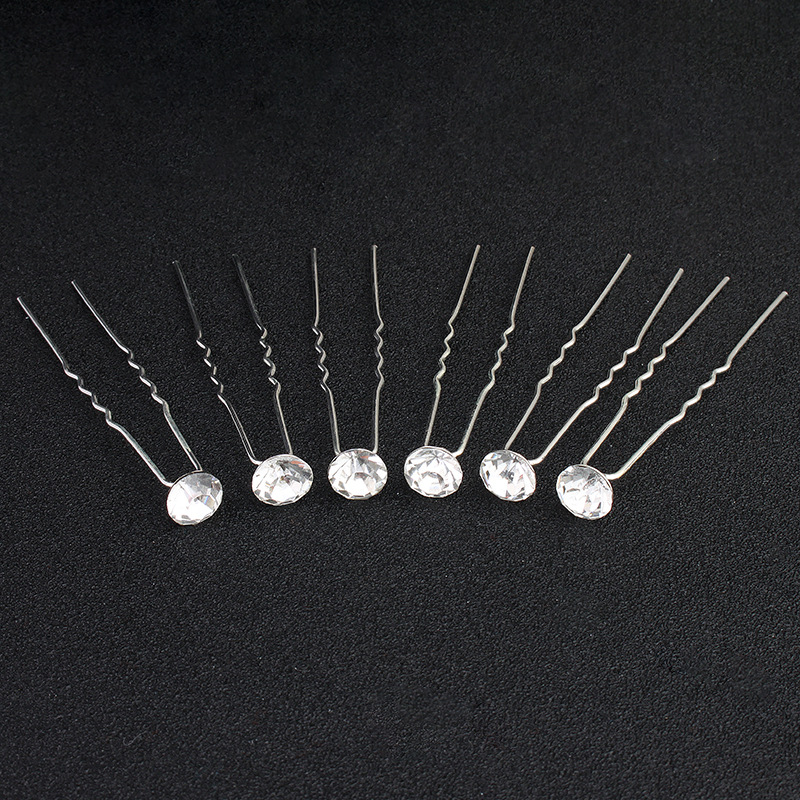 Picture of Wedding accessories wholesale European and American simple new bridal hairpin pearl rhinestone pin wedding dress accessories