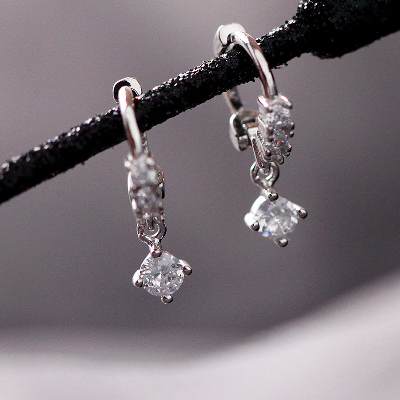 Picture of Mini Rhinestone Ear Ring Women's Full Diamond Row Diamond Small Circle Thin Ear Buckle Ear Bone Ring Earrings Simple All-match Elegant