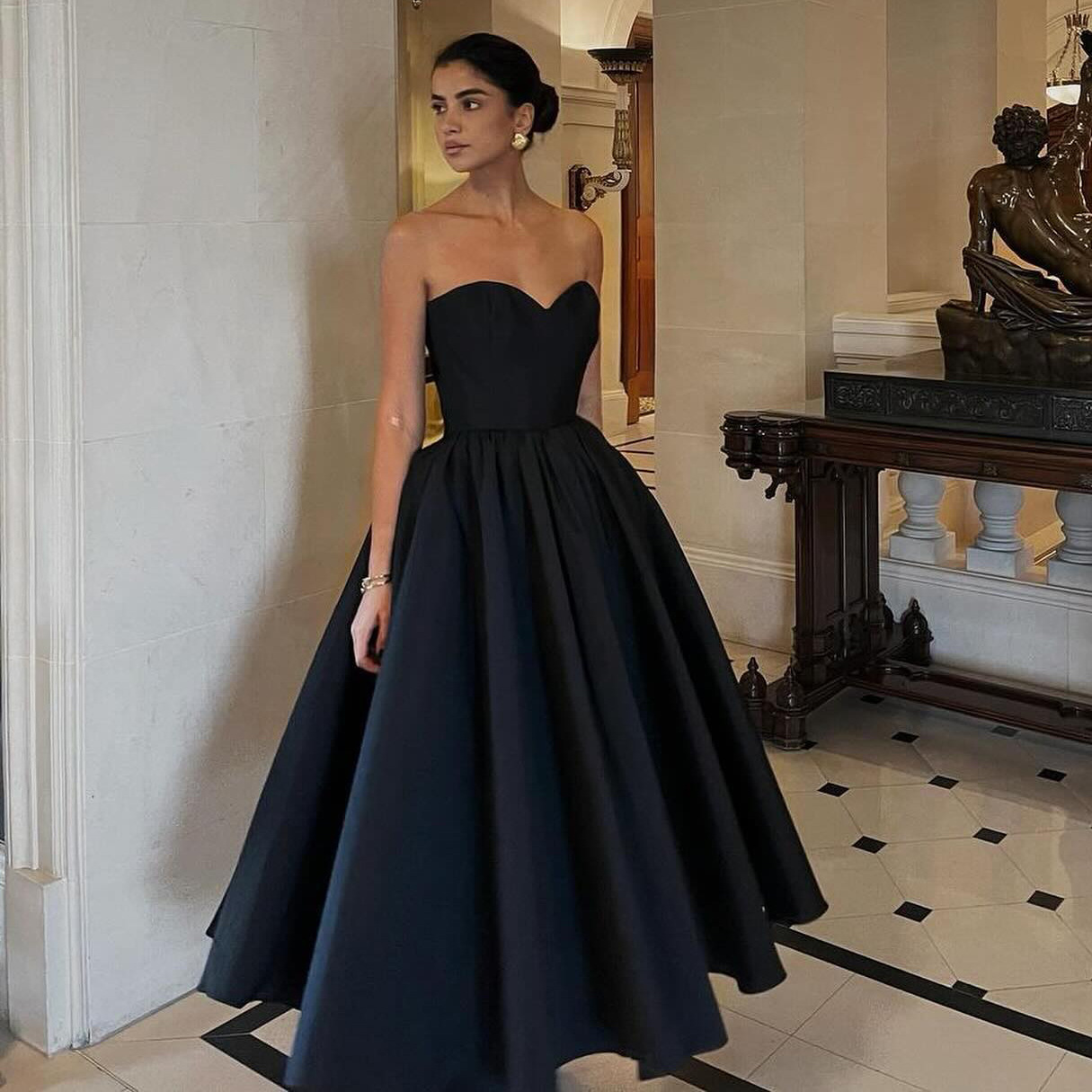 Winter New Foreign Trade Cross-Border Evening Dress Sexy Chest-Wrapped Black Temperament Mid-Length Skirt Tube Top Dress