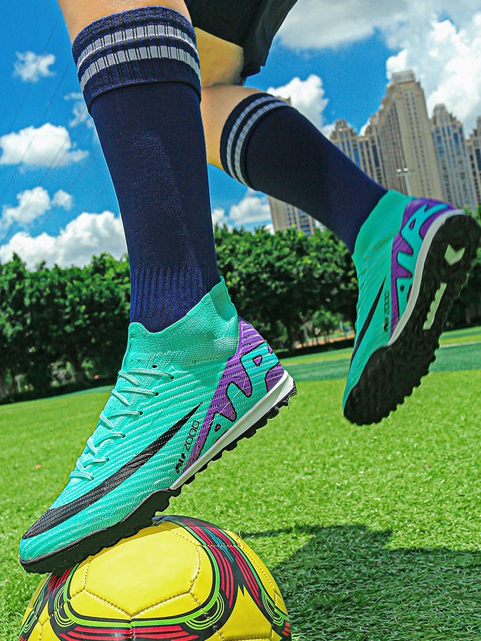 Cross-border new football boots boys adult large size high top sports football boots TF broken nails wholesale one piece drop shipping