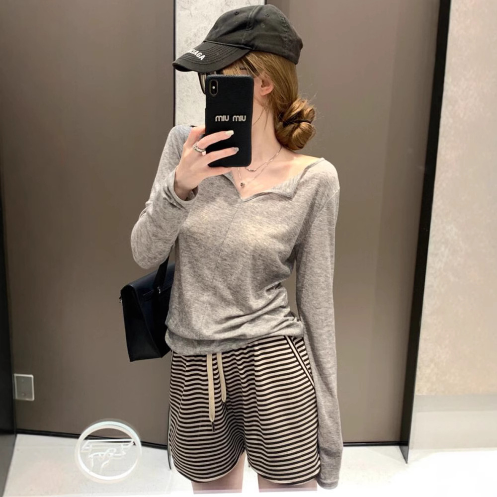 American V-neck long-sleeved T-shirt women's autumn inner wear 2023 new design sense niche sexy sweet spicy bottoming shirt top