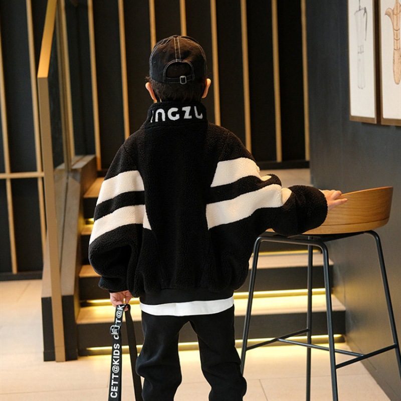 Picture of Children's Winter Clothing for Boys, Lamb Wool Jacket with Fleece Lining, Thickened for Older Children, Long-Sleeve Zipper, Girls' Lamb Wool Sweatshirt