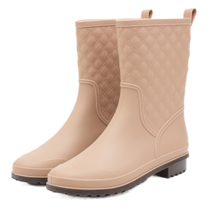 One-time Shaping Women's Middle Tube Non-slip Rain Boots Plastic Waterproof Rain Boots Prellis Outer Wearing Water Shoes Selling Fish Wearing Water Boots