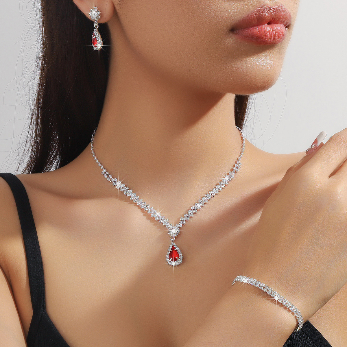 Wedding Accessories suit Women Earrings Necklace Bracelet Three-piece Bridal Jewelry suit Luxury High-end Accessories