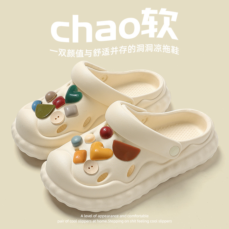 Picture of New Croc Shoes Women's 2025 Summer Outerwear Thick-Soled Internet Celebrity Beach Shit-Feeling Baotou Half Sandals Women's Summer