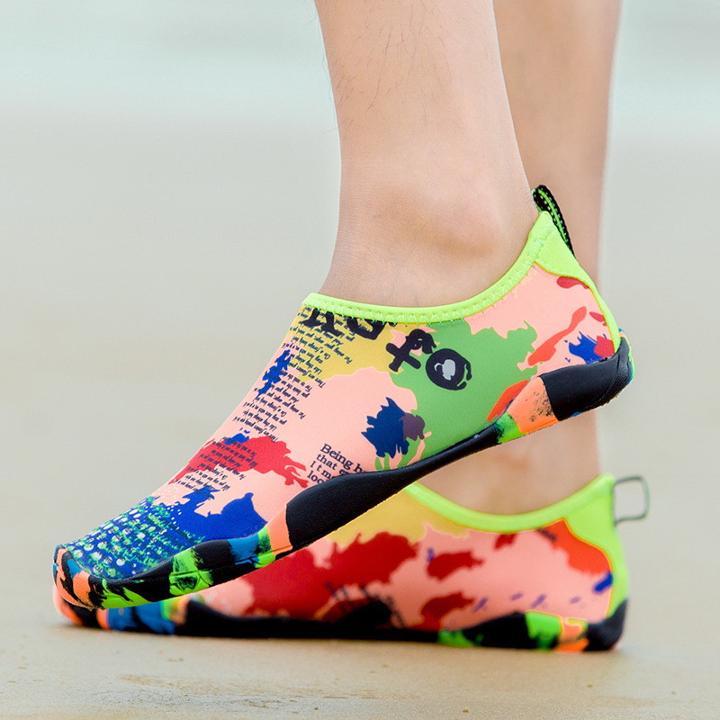 Picture of Water shoes, men and women outdoor diving shoes breathable swimming shoes beach snorkeling shoes