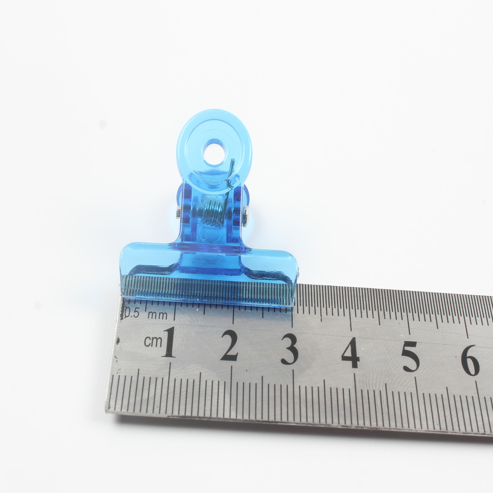 Picture of Color bill storage clip 31mm plastic clip transparent ticket clip large and small data round test paper financial clip