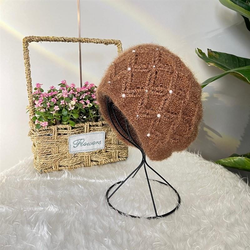 Picture of New Thickeneded Squirrel Velvet Warm Pile Hat K-Style Versatile Winter Large Head Circumference Ear Protection Knitted Woolen Hat for Women