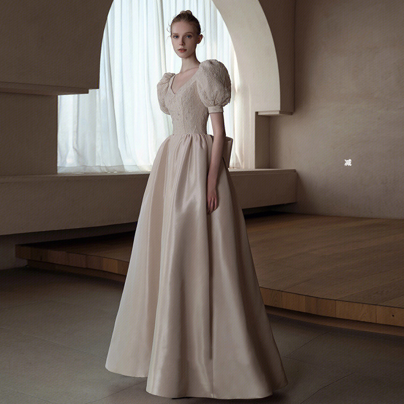 French Style Light Wedding Dress Bride 2022 New Style Elegant Simple High-end Princess Style Outgoing Yarn High-end Light Luxury Evening Dress