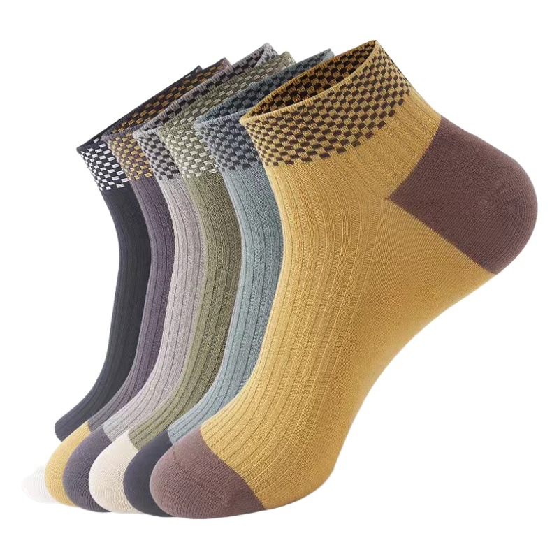 Colorful mid-calf men's socks sweat-absorbent deodorant Xinjiang cotton men's socks autumn and winter socks trendy solid color sports socks all-matching