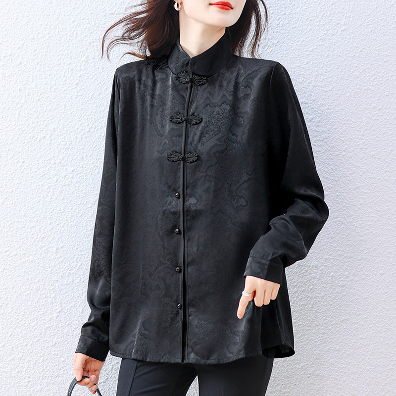 Real Shot of 2025 New Autum Long-Sleeved Shirt for Women, Loose Slimming Look Elegant Stand-Up Collar Shirt, Chinese Style Disc Button Top